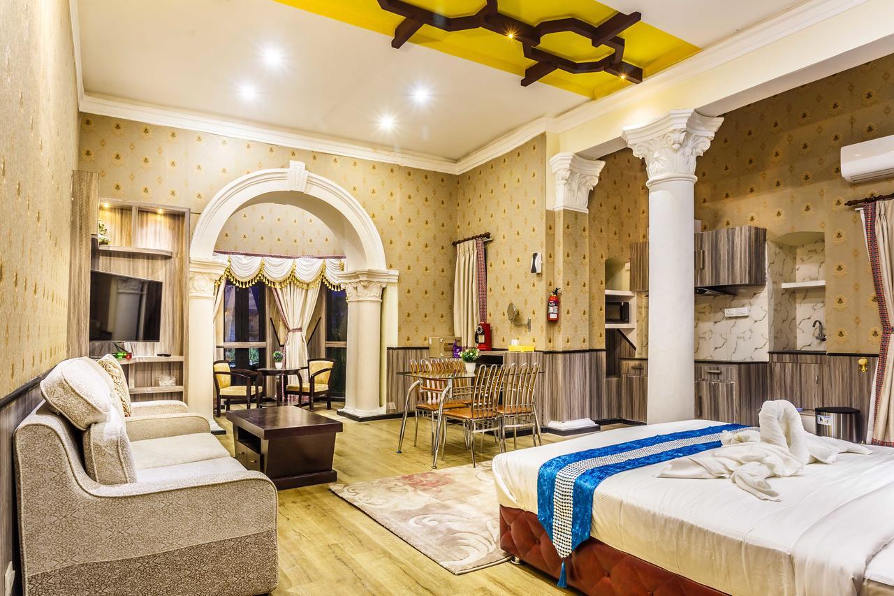 Royal Empire Boutique Hotel Kathmandu Exterior photo