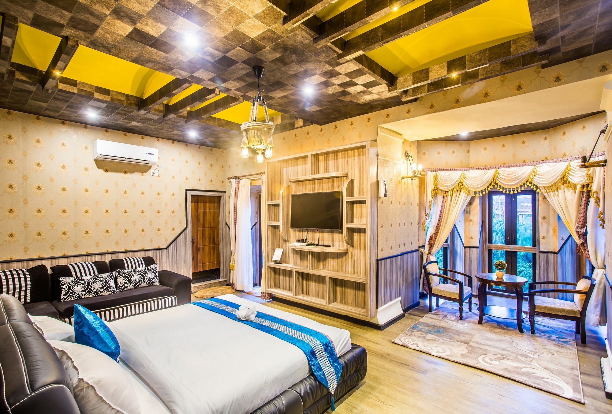 Royal Empire Boutique Hotel Kathmandu Exterior photo